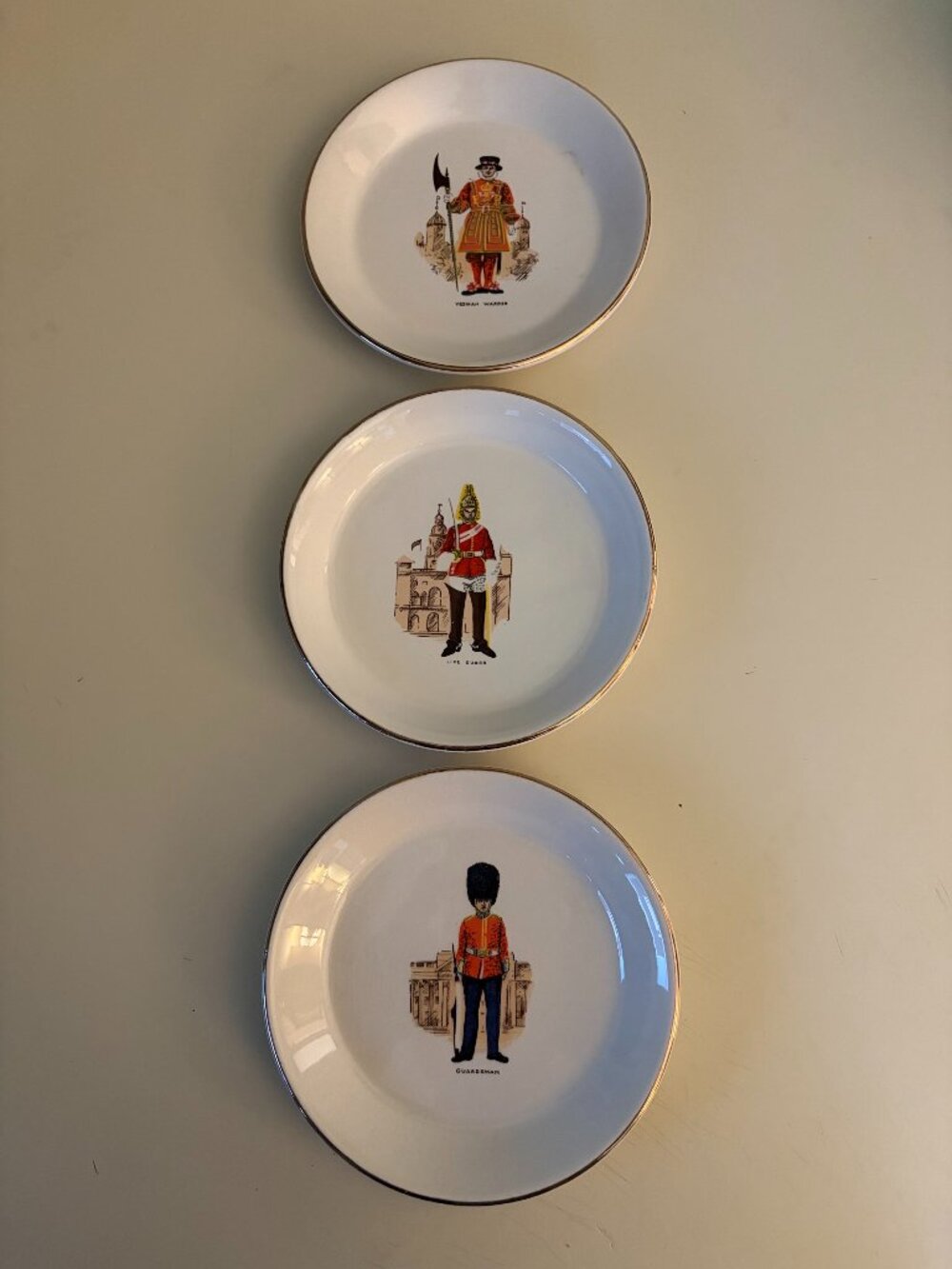 SET/3 VINTAGE PRINCE WILLIAM WARE BRITISH OFFICIALS THEME TRINKET PLATES 5-1/2"